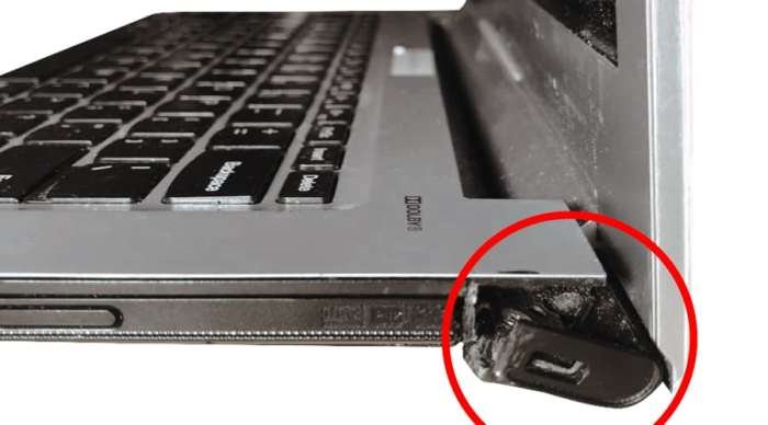 Cara merawat engsel laptop agar tidak mudah rusak